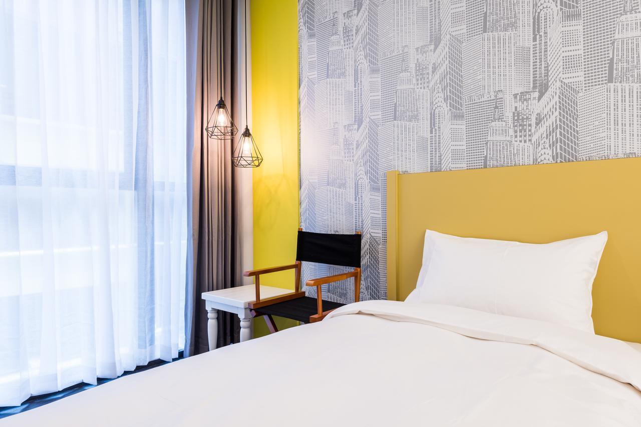 Hotel Half Тайчжун Екстер'єр фото