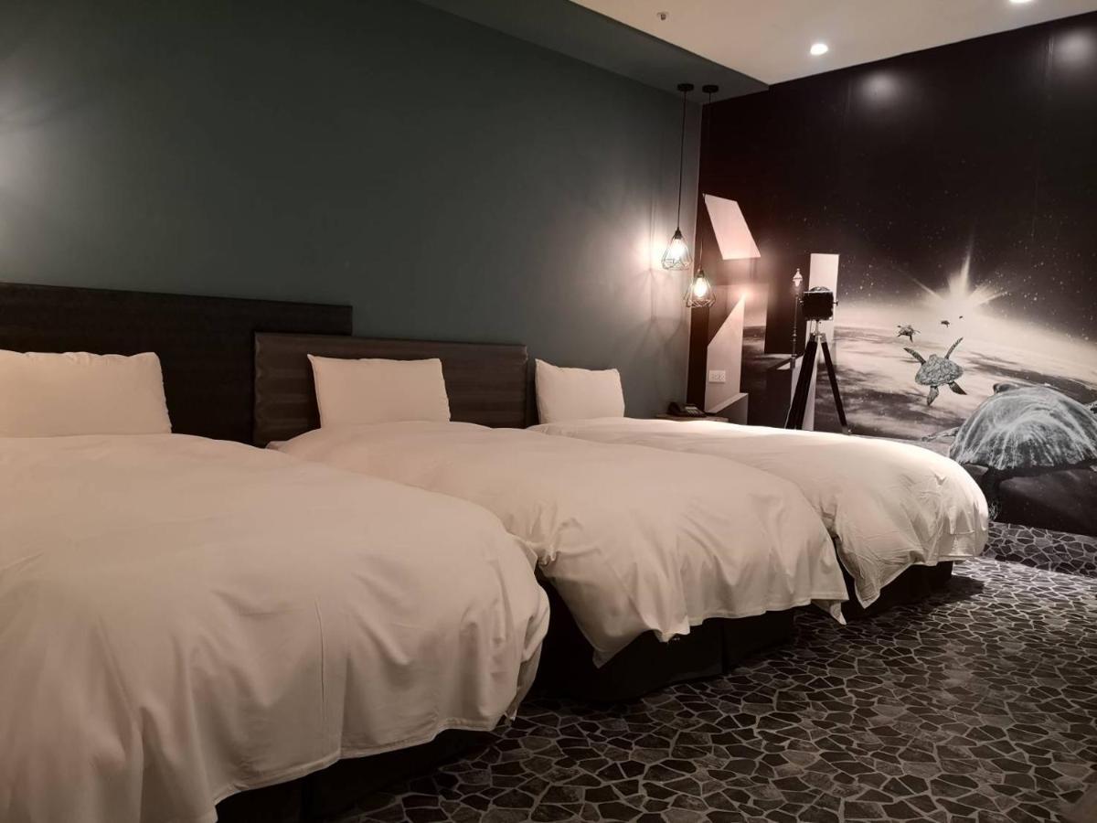 Hotel Half Тайчжун Екстер'єр фото